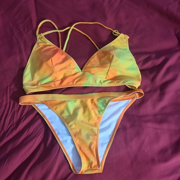 Shein 2 pc bathing suit - Picture 1 of 1